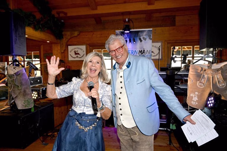 Marianne und Michael beim Auftritt in den Wildstuben